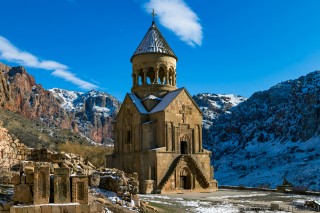 Отдых весной: Майские каникулы в Армении и Грузии