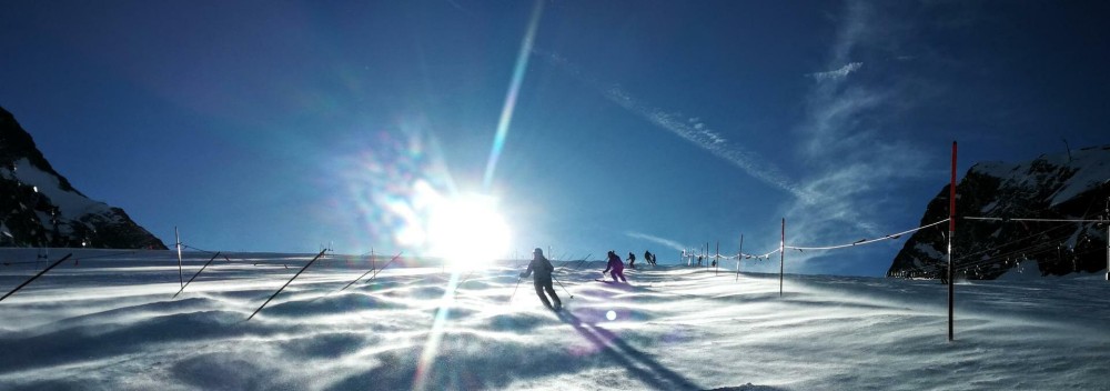 Damen-Tiefschnee Basislehrgang am Pitztaler Gletscher