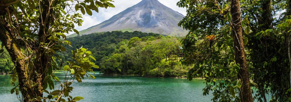Mountainbiking Through Costa Rica