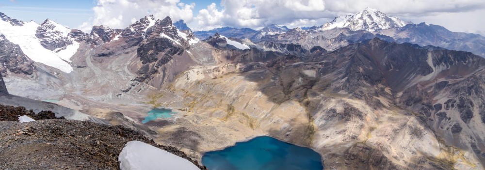 Chachacomani, 6074m: Tent Trekking in Cordillera Real